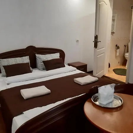 Guest house кімнати поруч з автовокзалом *