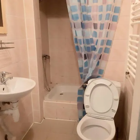 кімнати поруч з автовокзалом Guest house