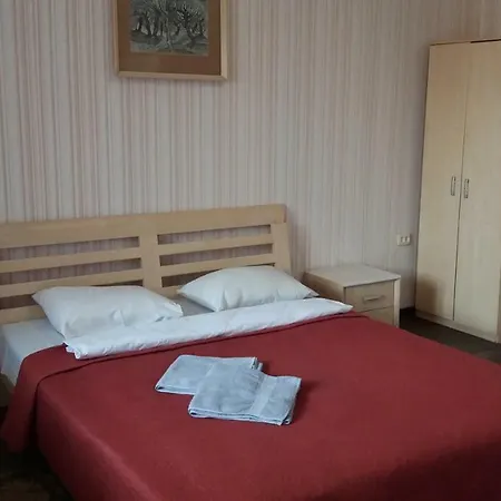 Guest house кімнати поруч з автовокзалом Uzhhorod