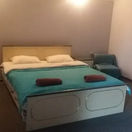 кімнати поруч з автовокзалом Guest house