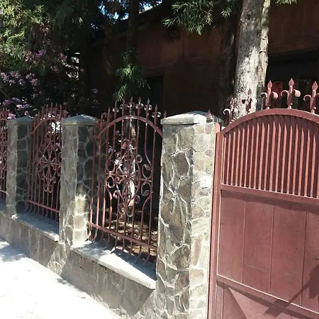 кімнати поруч з автовокзалом Guest house